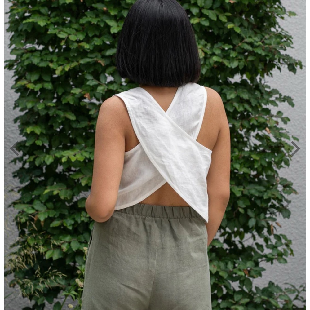 Menique 100% Linen Cross-Back Sleeveless Top Size Small